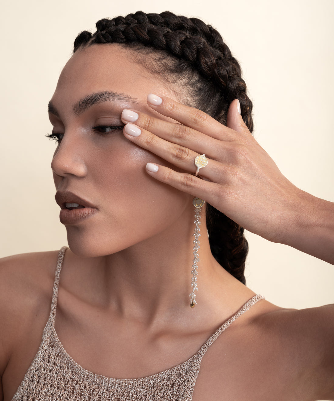 Sümer İnci Sallantılı Küpe