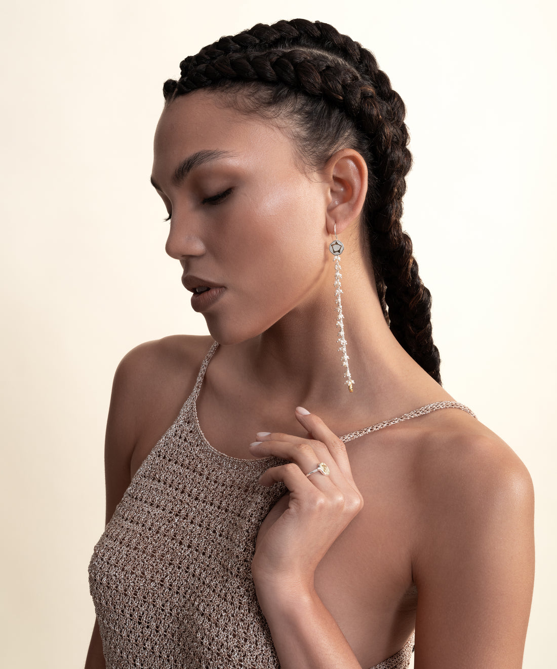 Sümer İnci Sallantılı Küpe