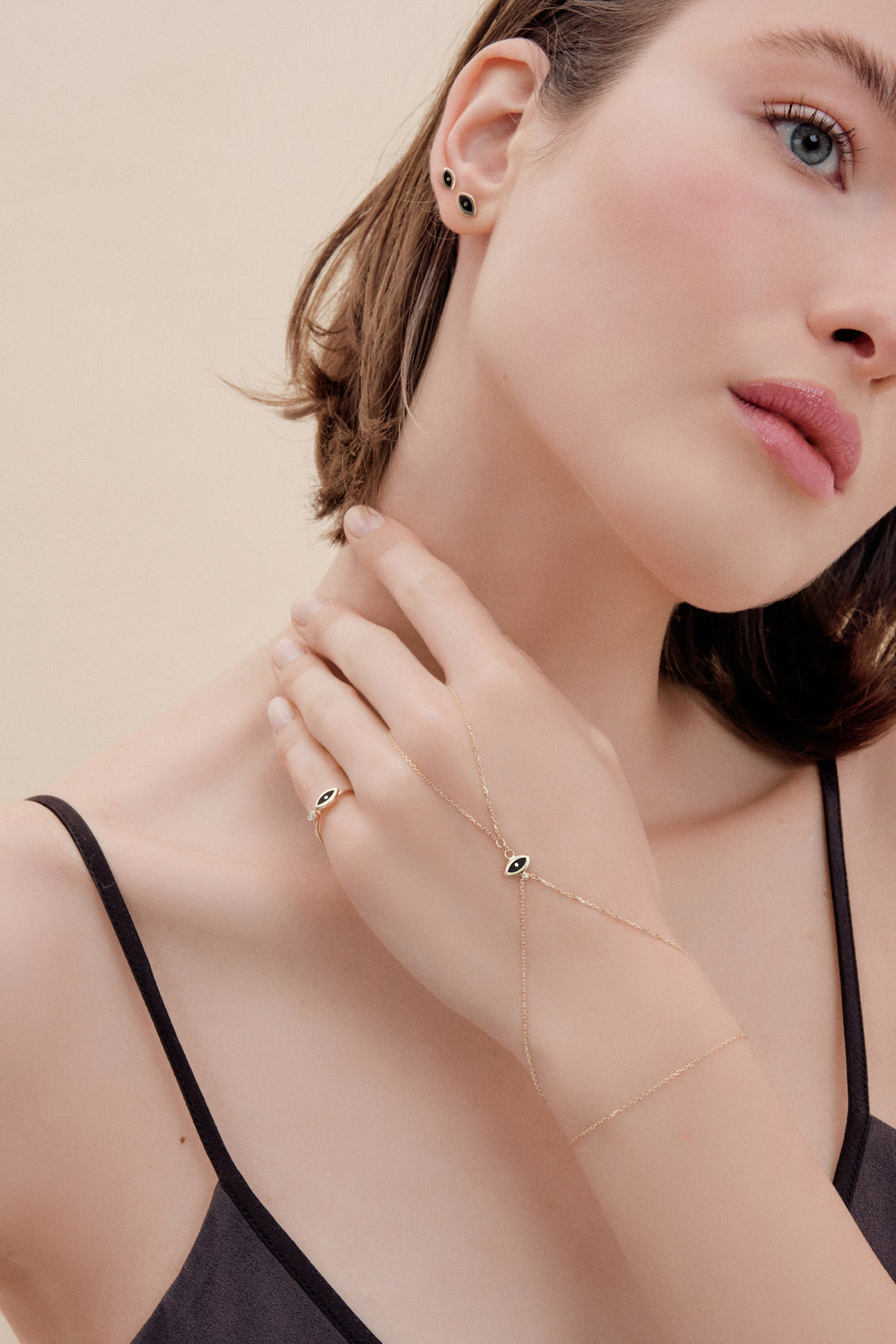 Göz Altın Şahmeran