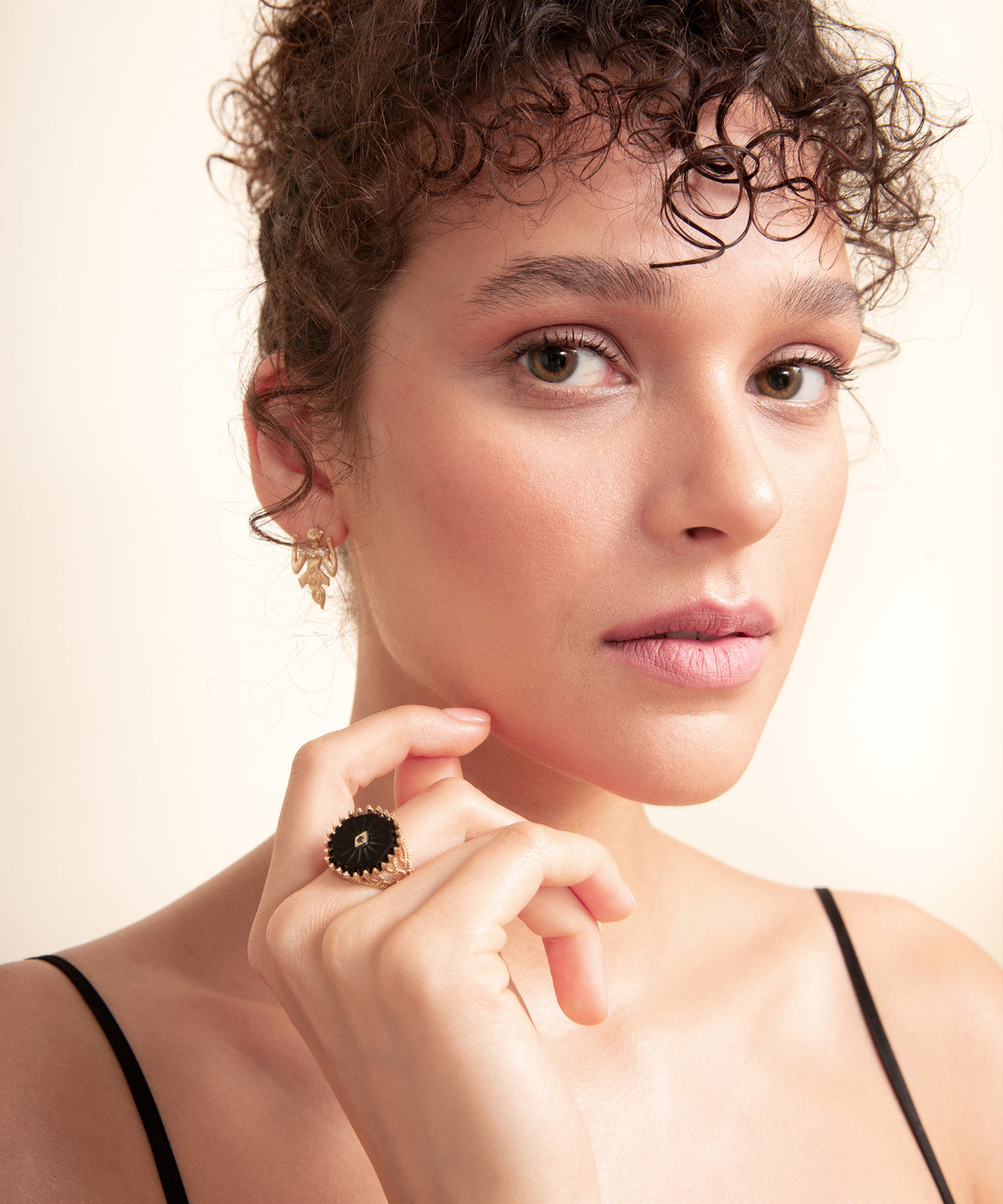 Yılan Oniks Telkari Altın Yüzük