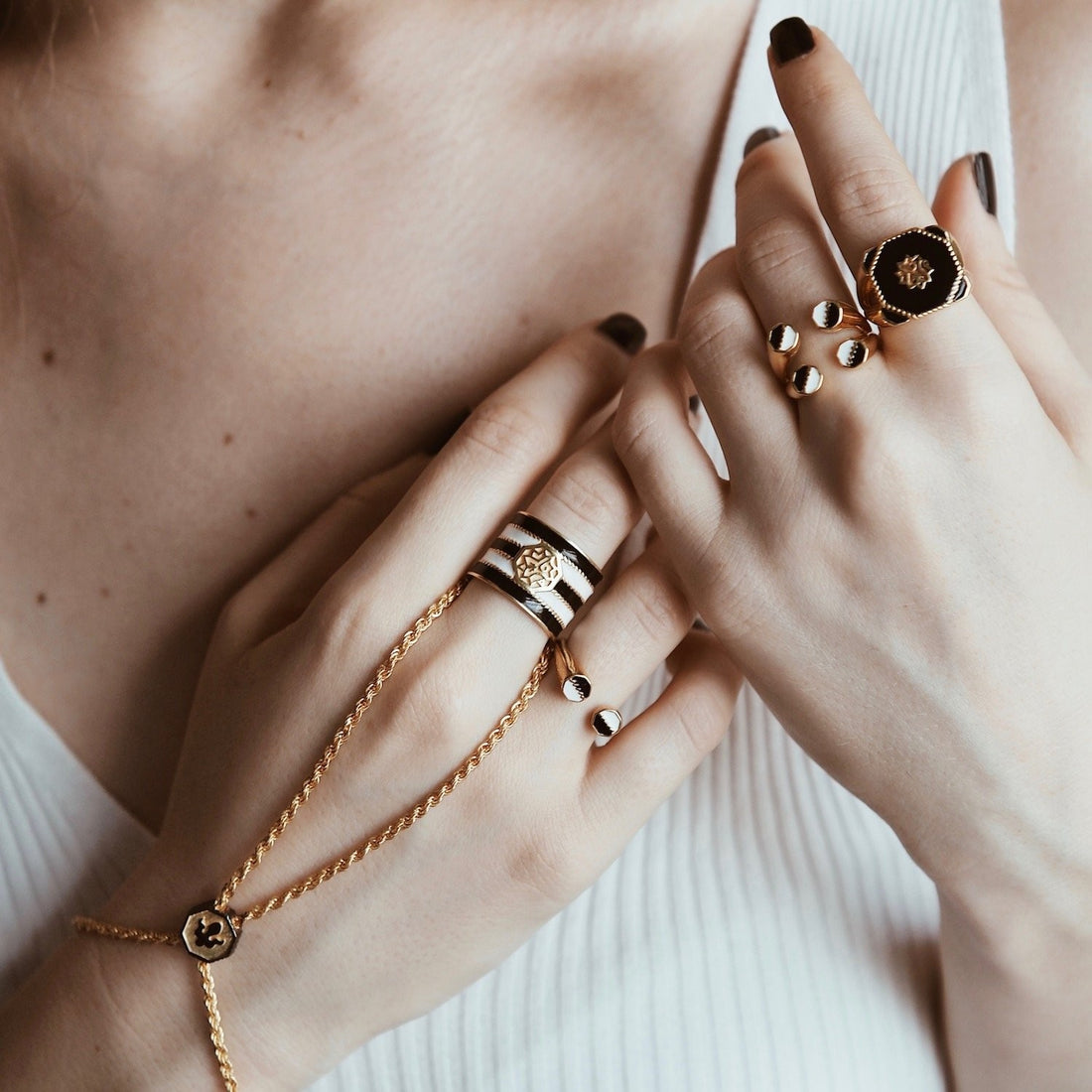 Adel Çizgili Yüzük