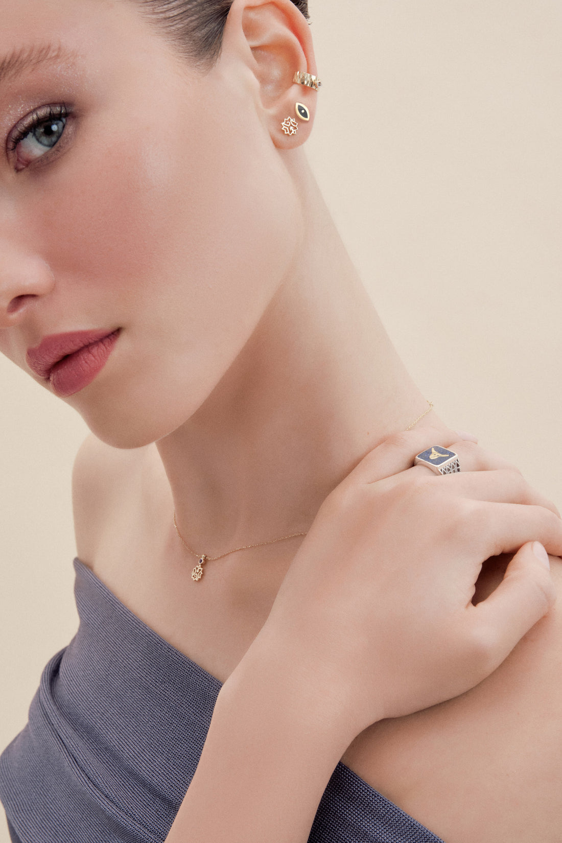[KADIN] Lapis Boğa Telkari Unisex Yüzük Silver yakın plan görünüm